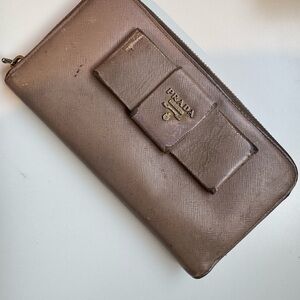 Prada Taupe Leather Woman’s Wallet